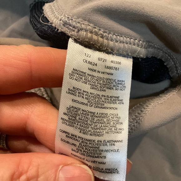 Mountain Hardwear Shorts Size‎ Medium 9" Inseam Pull On Womens Tan Pockets - Picture 3 of 8